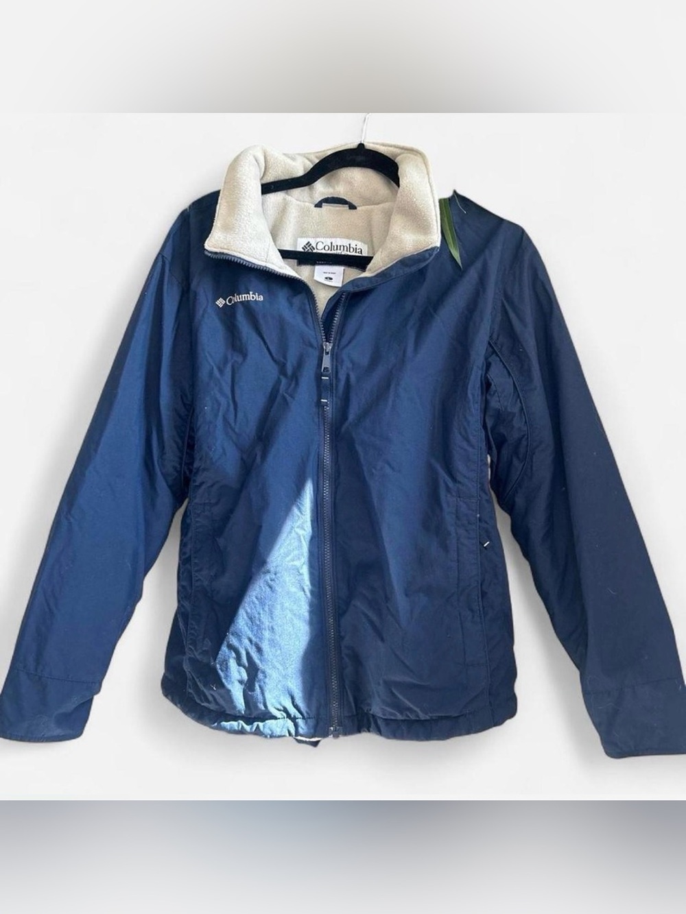 Columbia Womans Navy Blue Raincoat with Cream Fleece Lining